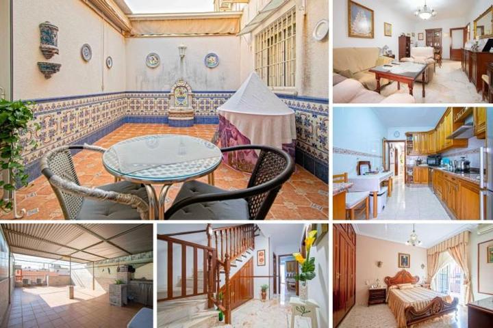 Casa en venta en La Rinconada, Andalucia photo 0