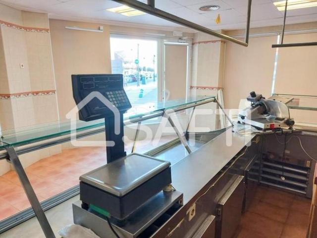 Local comercial en venta en Cullera photo 0