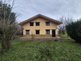 Casa en venta en Valle de Mena, Siones photo 0