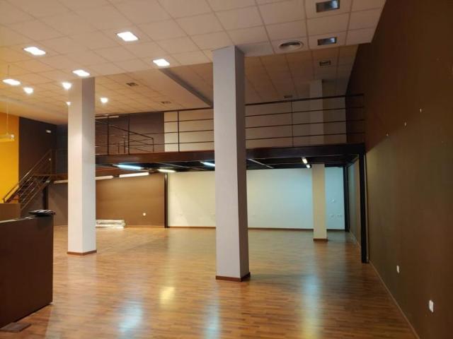 Local comercial en venta en Moncada, Moncada photo 0