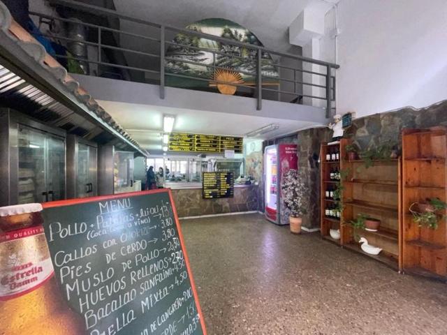Local comercial en venta en Santa Coloma de Gramenet, Fondo photo 0