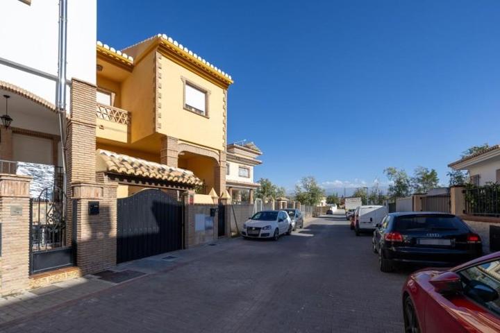 Bungalow en venta en Pulianas, --- photo 0