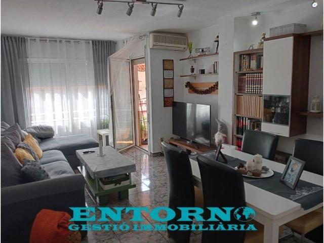 Piso en venta en Montcada i Reixac, Masrampinyo photo 0