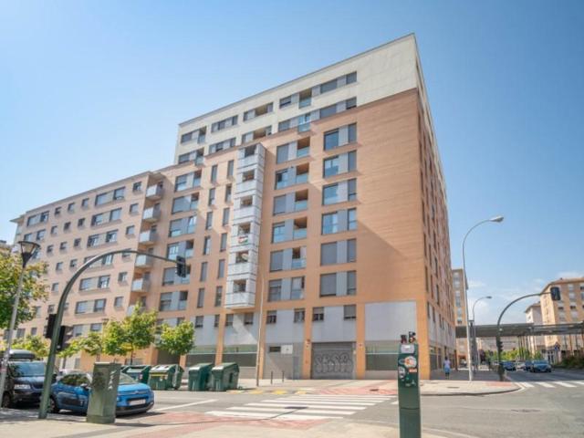 Piso en venta en Pamplona photo 0