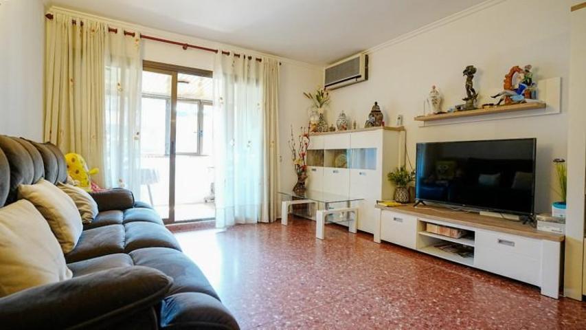 Piso en venta en Valencia, Albors photo 0