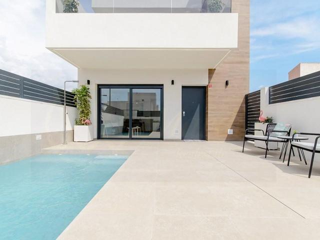 Bungalow en venta en Benijofar photo 0