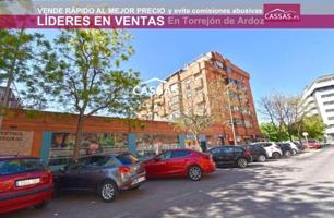 Local comercial en venta en Torrejón de Ardoz, Juncal photo 0