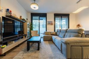 Piso en venta en Mairena del Aljarafe, Nuevo Bulevar photo 0