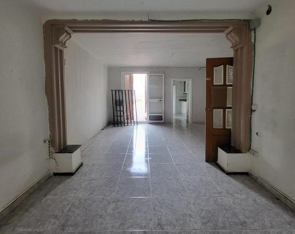 Casa en venta en Sabadell, Barcelona photo 0