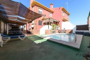 Casa en venta en Alhendín, Urb. La Masía photo 0