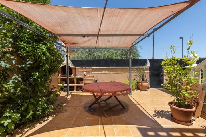 Bungalow en venta en Atarfe, INSTITUTO ILÍBERIS photo 0