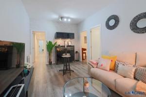 Piso en venta en L'Hospitalet de Llobregat, Santa Eulalia photo 0