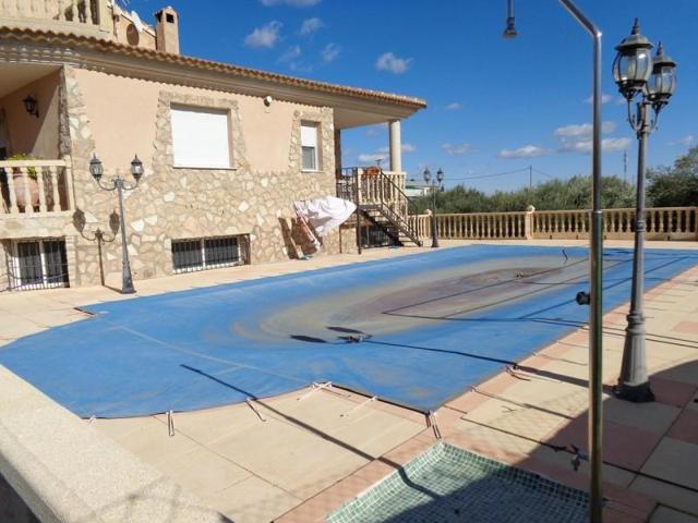 Casa con terreno en venta en Moratalla photo 0