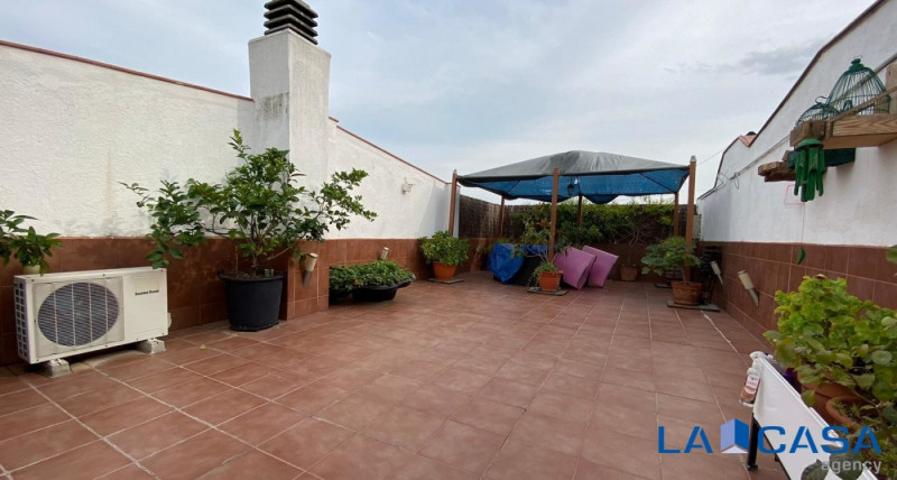 Casa en venta en Sabadell, Can puiggener photo 0
