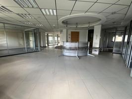 Oficina en venta en Logroño, Los Lirios photo 0
