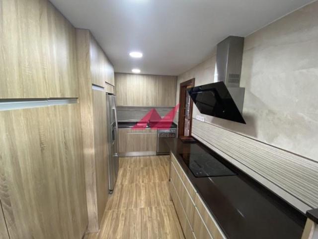 Chalet en venta en Daganzo de Arriba photo 0