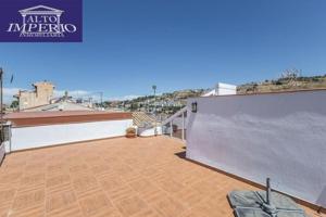 Casa en venta en Granada, Bola de oro photo 0