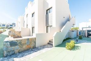 Apartamento en venta en Torrevieja, Los Balcones photo 0