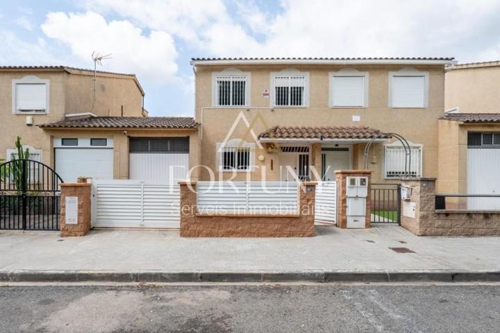 Adosada en venta en Reus, Migjorn photo 0