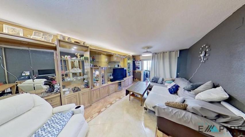 Piso en venta en Fuenlabrada, Calle de Lima, 28945 photo 0