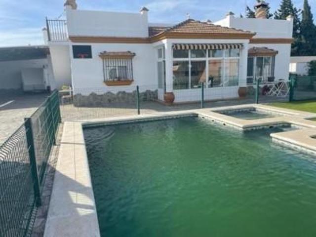 Chalet en venta en Chiclana de la Frontera, Pago del humo photo 0
