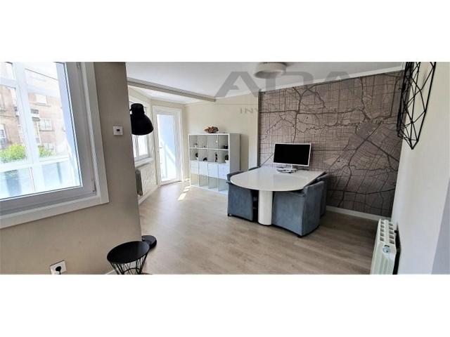 Piso en venta en Vigo, Venezuela-plaza españa photo 0