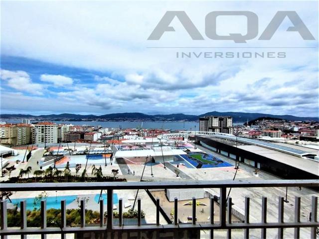 Piso en venta en Vigo, Arenal photo 0