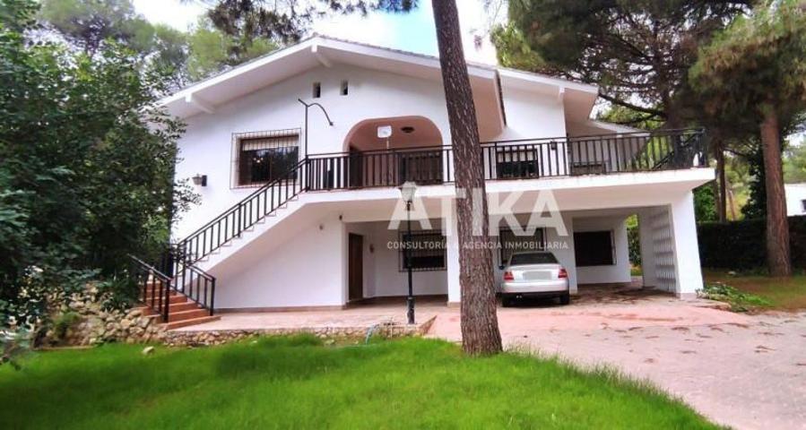 Chalet en venta en Ontinyent, Ontinyent photo 0