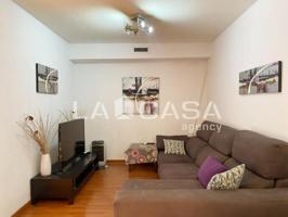 Piso en venta en Barcelona, Verdun photo 0