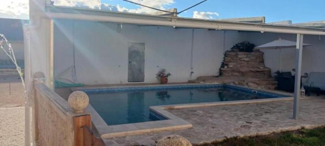 Casa en venta en Yecla photo 0