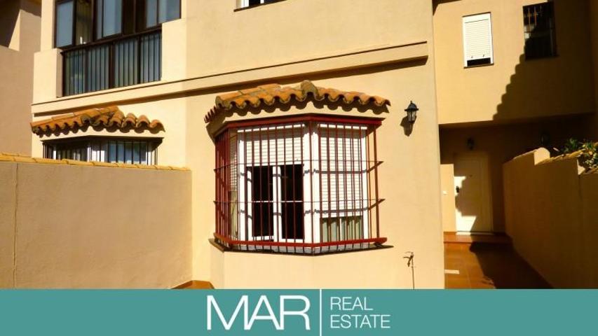 Adosada en venta en Chiclana de la Frontera, El campito photo 0