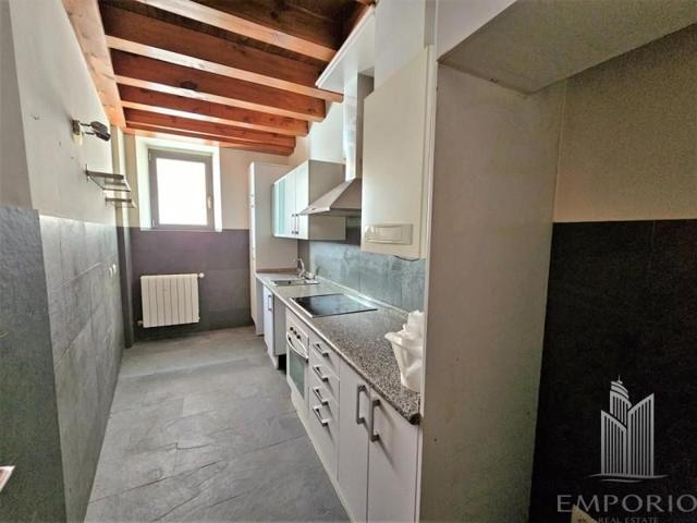 Piso en venta en Segovia, Calle Velarde, 9, 40003 photo 0