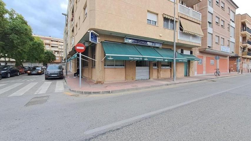 Local comercial en venta en Murcia, La Flota photo 0
