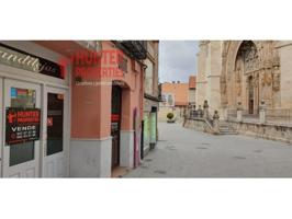 Edificio en venta en Aranda de Duero photo 0