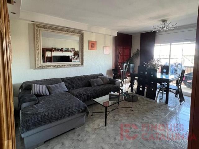 Apartamento en venta en Girona photo 0