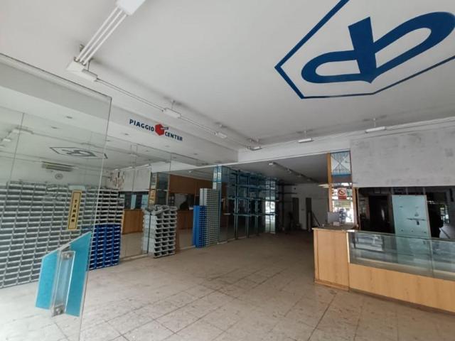 Local comercial en venta en Córdoba, Ciudad Jardín - Zoco photo 0