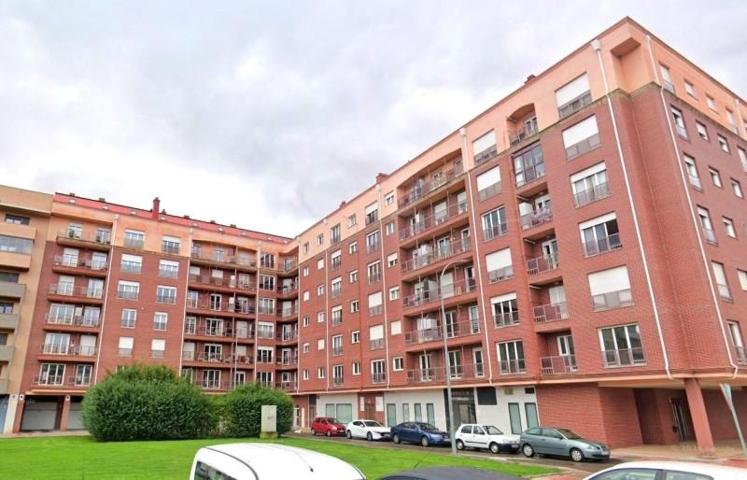 Piso en venta en León, San Mamés- La Palomera photo 0