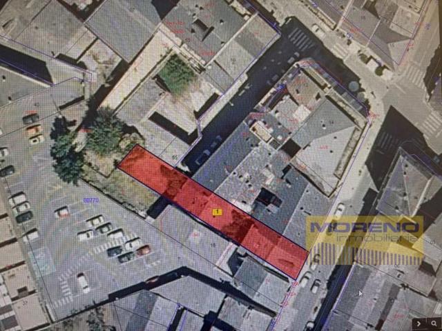 Casa con terreno en venta en Sarria photo 0