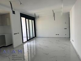 Piso en venta en Pineda de Mar, Poblenou photo 0