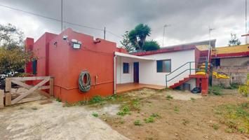 Casa en venta en La Laguna, Guamasa tenerife photo 0