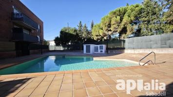 Piso en venta en Sentmenat, CENTRE photo 0