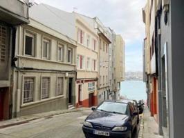 Edificio en venta en A Coruña, Monte Alto photo 0