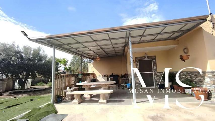 Chalet en venta en Pechina, Carretera de Viator a Pechina photo 0