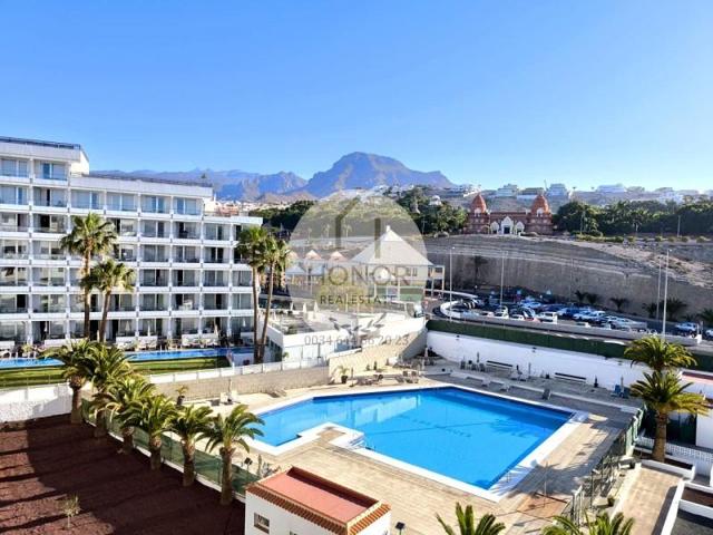 Piso en venta en Adeje, Calle Venezuela, 38660 photo 0