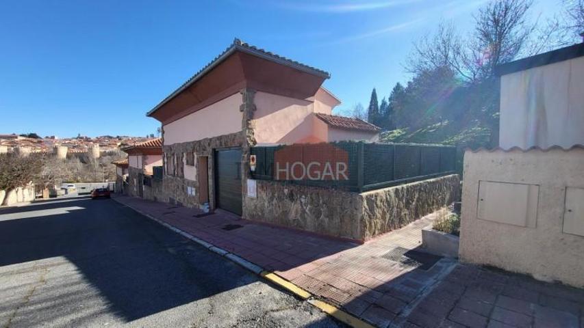 Chalet en venta en Ávila, Cuatro Postes photo 0