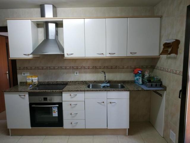 Piso en venta en Sant Vicenç dels Horts, Centro photo 0