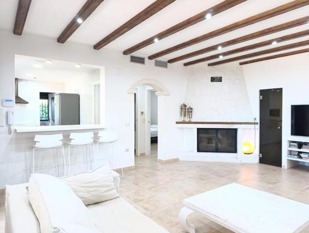 Chalet en venta en Castalla photo 0