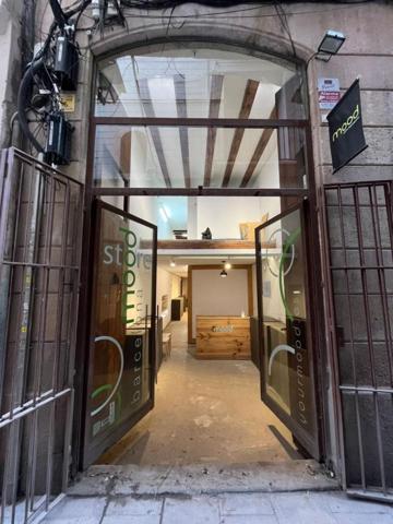 Local comercial en venta en Barcelona, Born photo 0