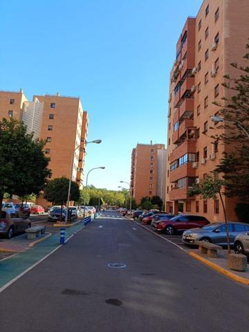 Piso en venta en Sevilla, Ctra. Carmona - Nuevo Parque photo 0