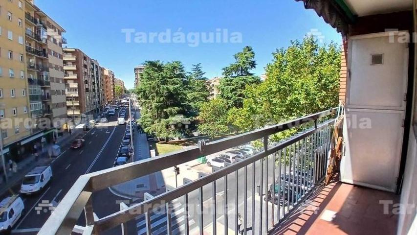Piso en venta en Salamanca, Carmelitas-Oeste photo 0